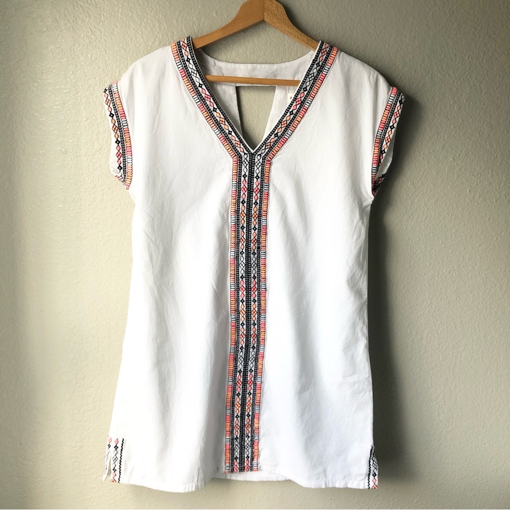 Artisan Ny White Tunic with Multicolor Embroidery